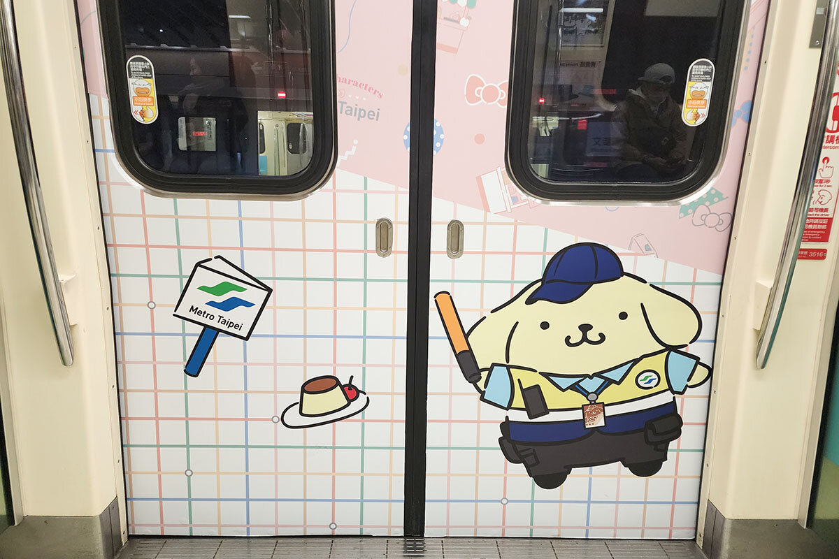 pic_taipei-mrt-kitty06.jpg