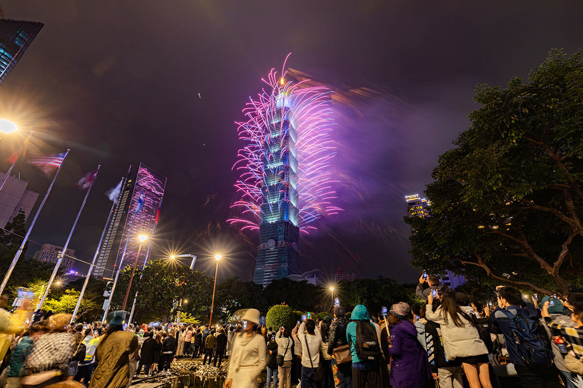 【2024】新年快樂！年越しとともに台北101で花火打ち上げ
